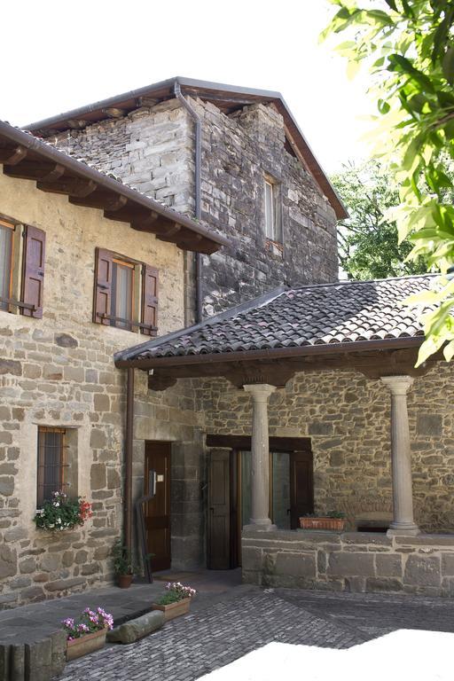 Historical House Medieval Abbey - Al Chiostro Sotto il Monte Camera foto
